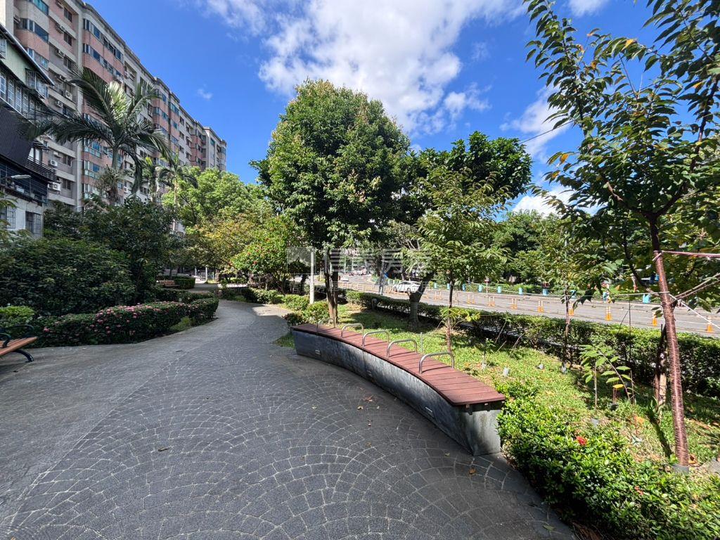 公園雙星稀有出售房屋室內格局與周邊環境
