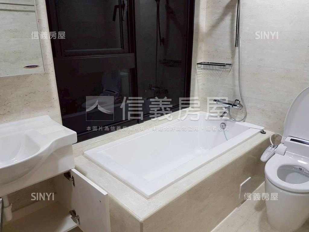 海洋都心精裝三房車位房屋室內格局與周邊環境