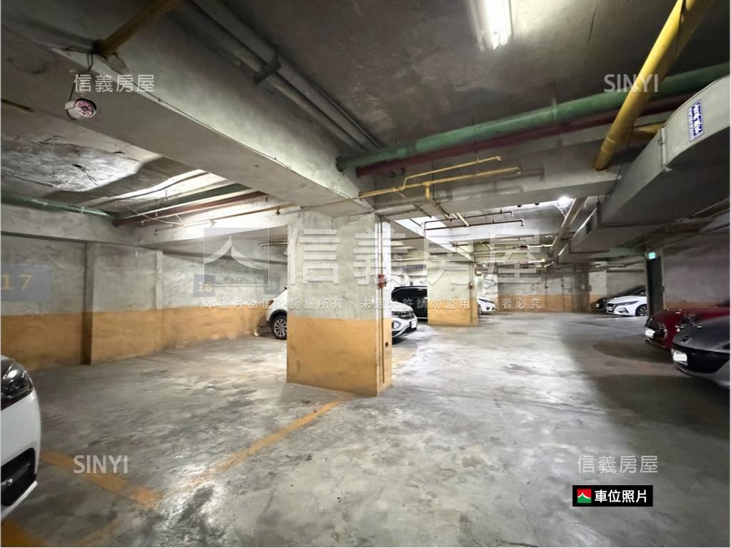 市中心採光三房稀有平車房屋室內格局與周邊環境