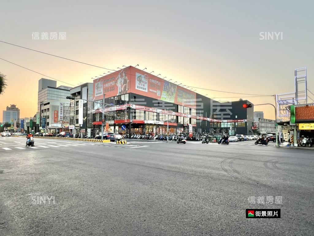 市中心採光三房稀有平車房屋室內格局與周邊環境