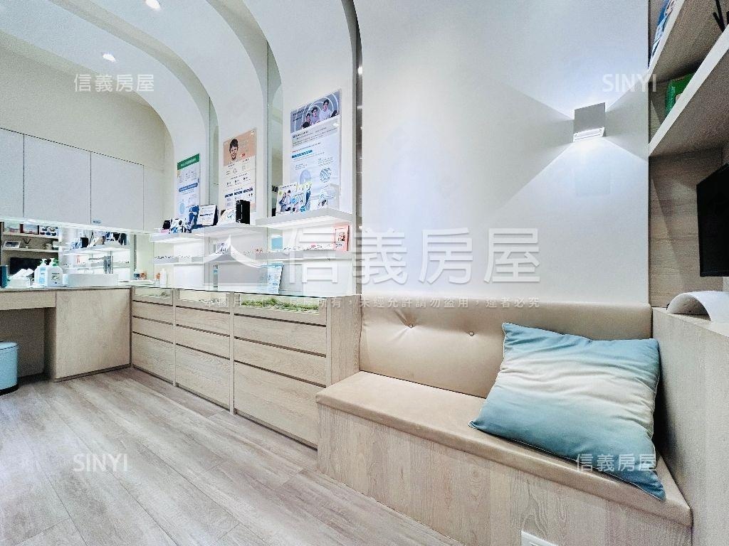近未來捷運Ｇ１１站店面房屋室內格局與周邊環境