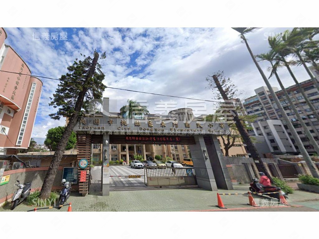 全聯樓上挑高大空間房屋室內格局與周邊環境