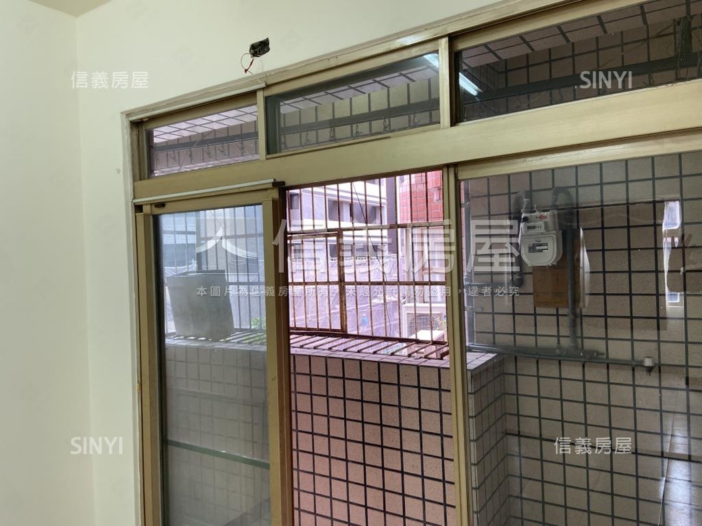 四號公園電梯大三房房屋室內格局與周邊環境