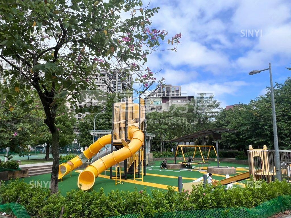中山赤峰商圈極緻２房房屋室內格局與周邊環境