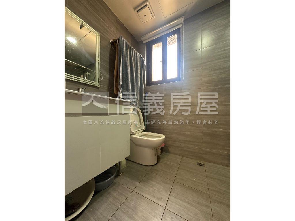 青埔誠佳品學精美三房車位房屋室內格局與周邊環境