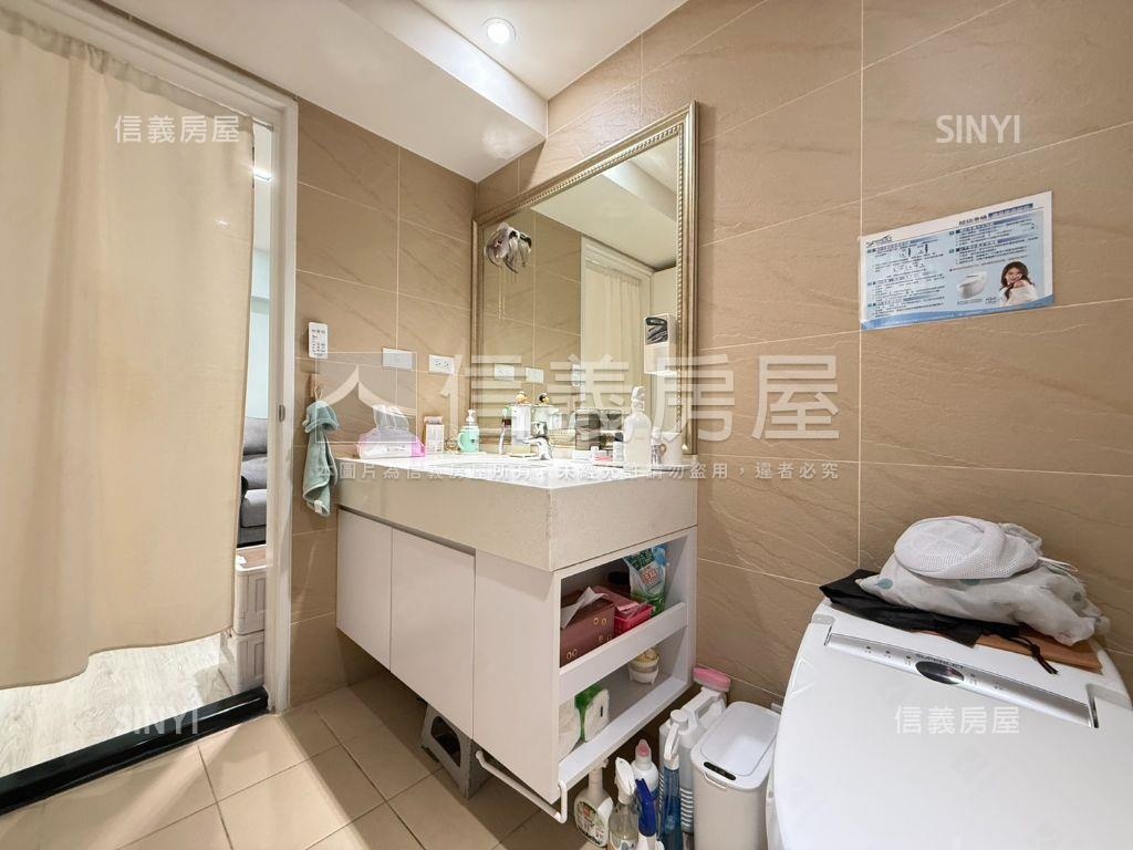 太陽帝國兩房帶車位房屋室內格局與周邊環境