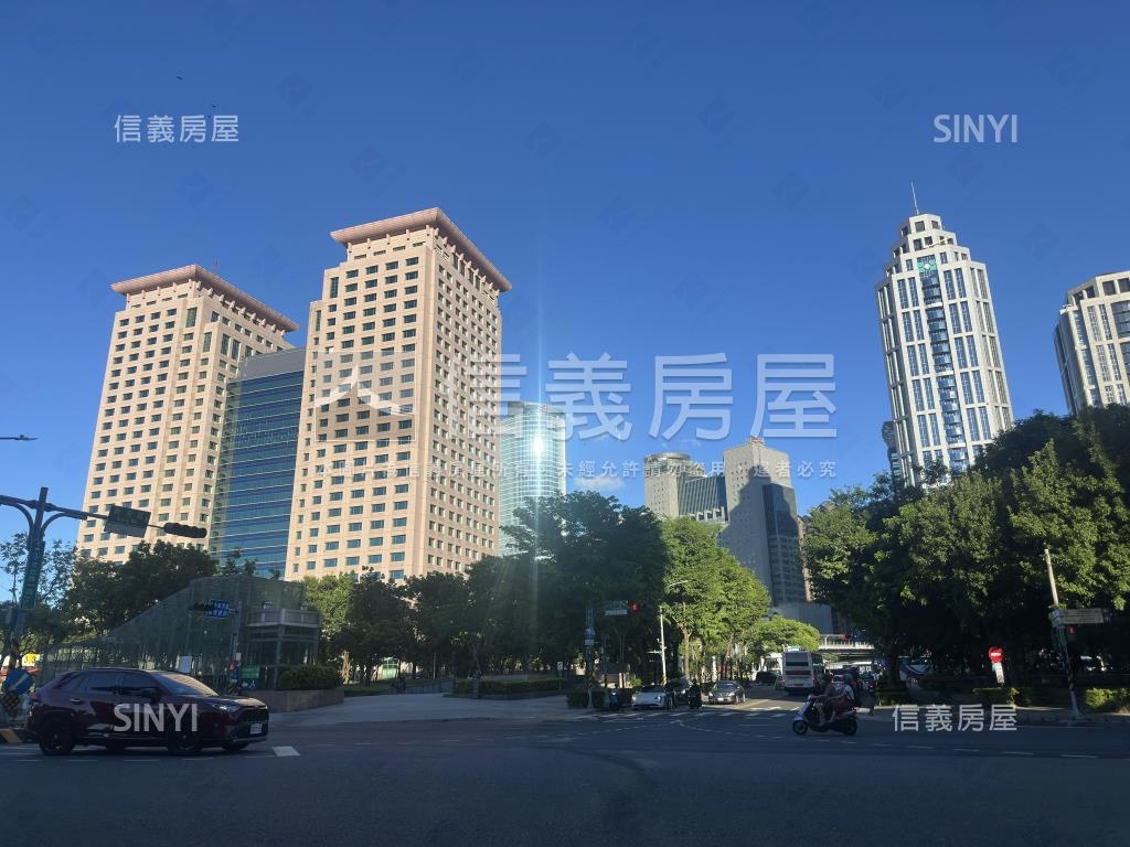 板橋站捷運好停車一樓房屋室內格局與周邊環境