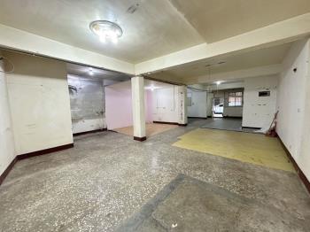 板橋車站面寬好停車大空間