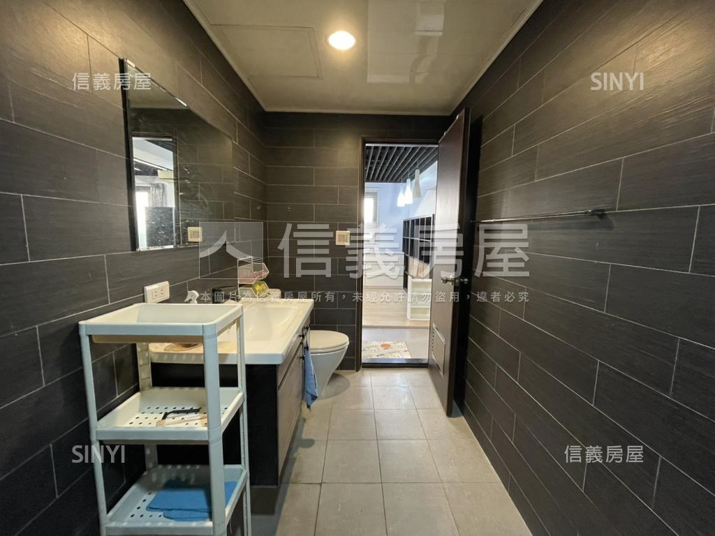 近竹光運動中心視野美兩房房屋室內格局與周邊環境