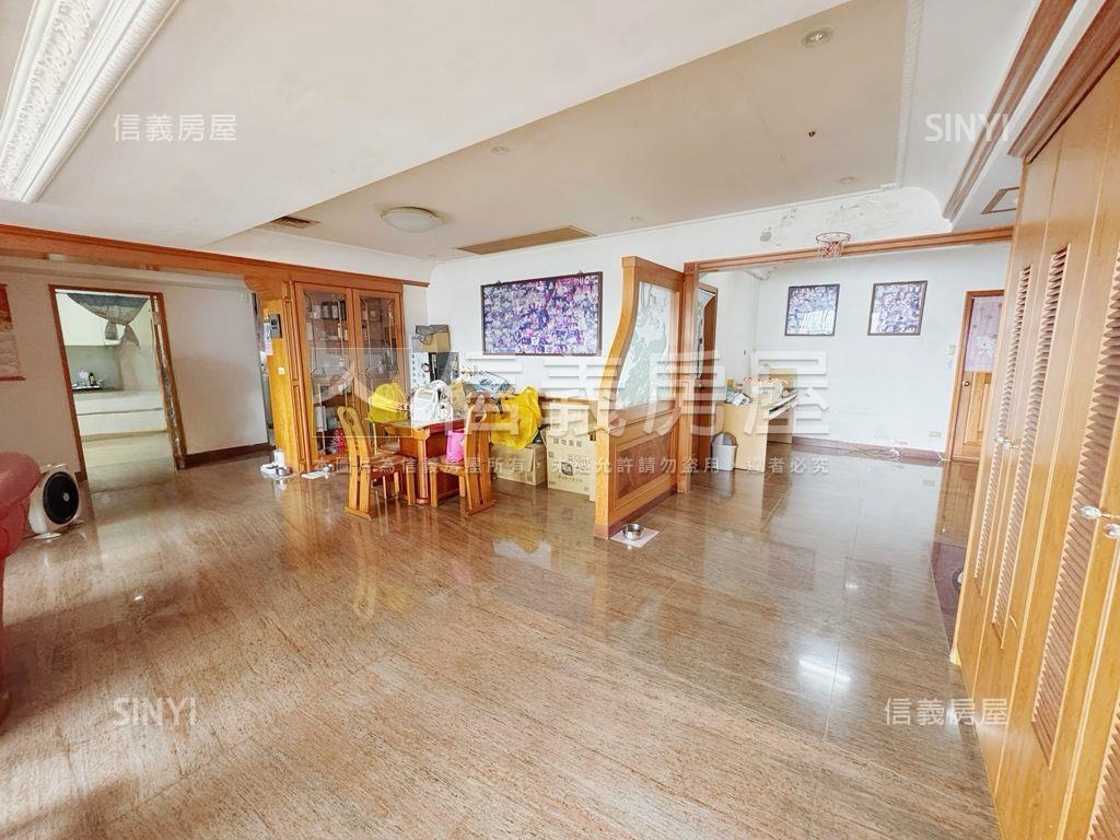 新埔捷運公園大鎮高樓景觀房屋室內格局與周邊環境