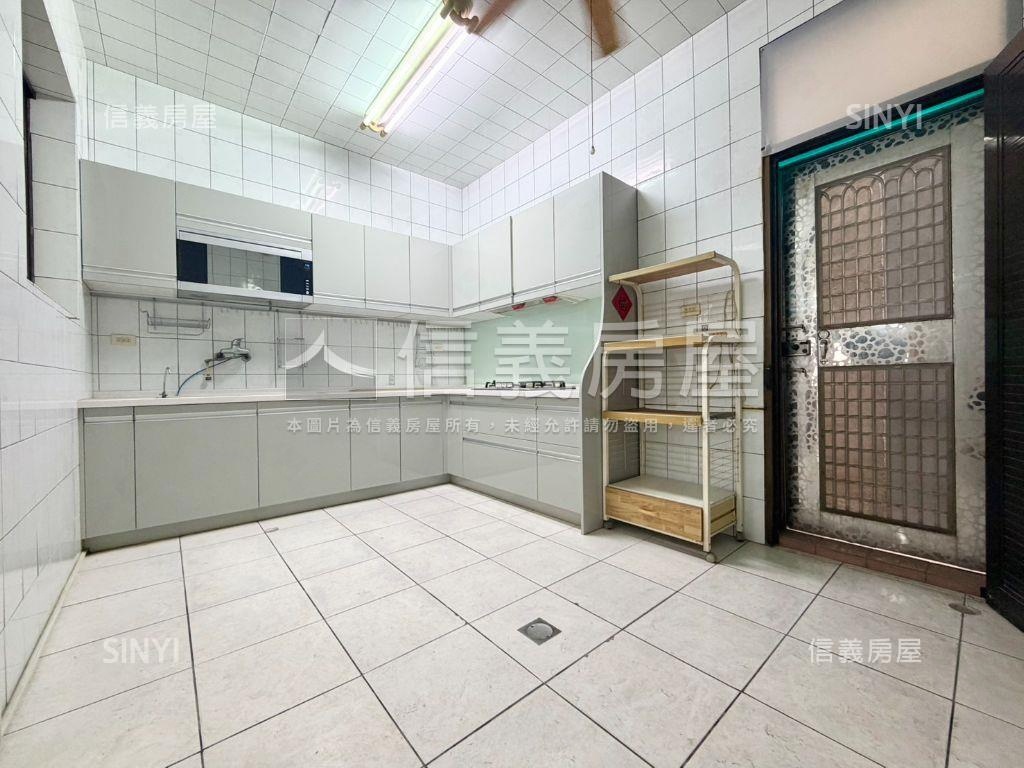 近文元國小｜傳家臨路透天房屋室內格局與周邊環境