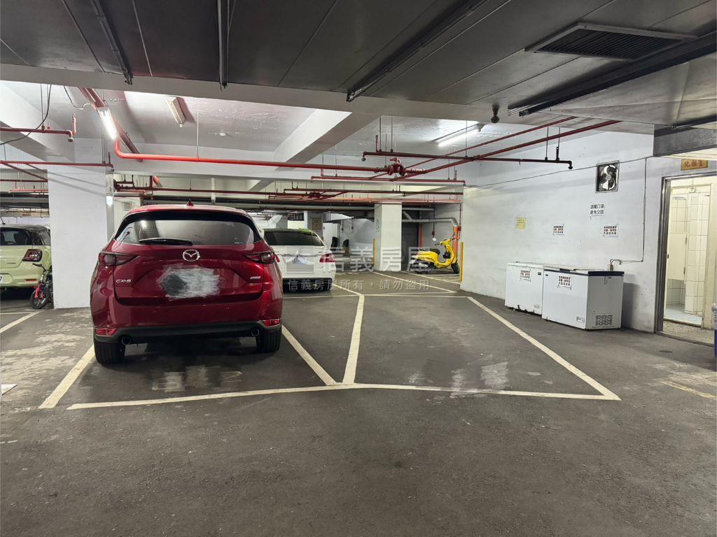 山景電梯兩房坡平車位房屋室內格局與周邊環境