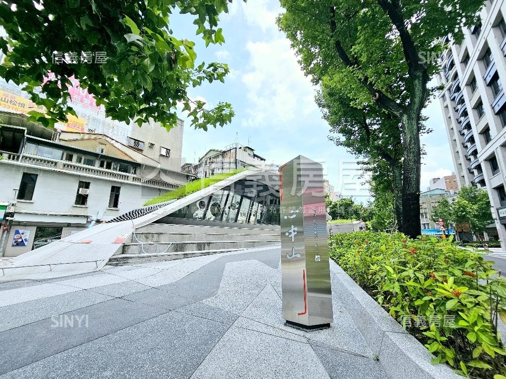 【專任】高樓景觀裝潢美廈房屋室內格局與周邊環境