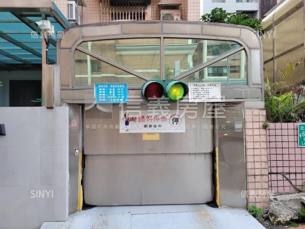 獨棟電梯挑高樓中樓雙車位房屋室內格局與周邊環境