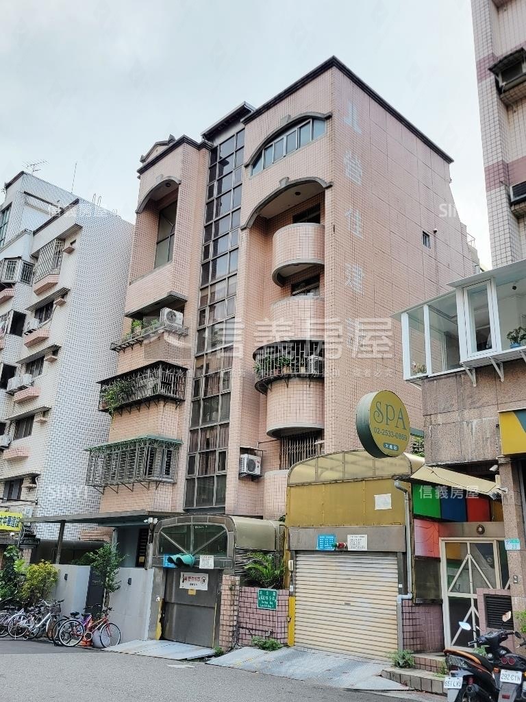 獨棟電梯挑高樓中樓雙車位房屋室內格局與周邊環境