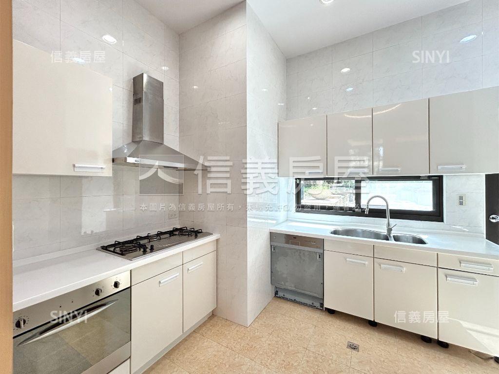 七期透天臨路別墅精銳平車房屋室內格局與周邊環境