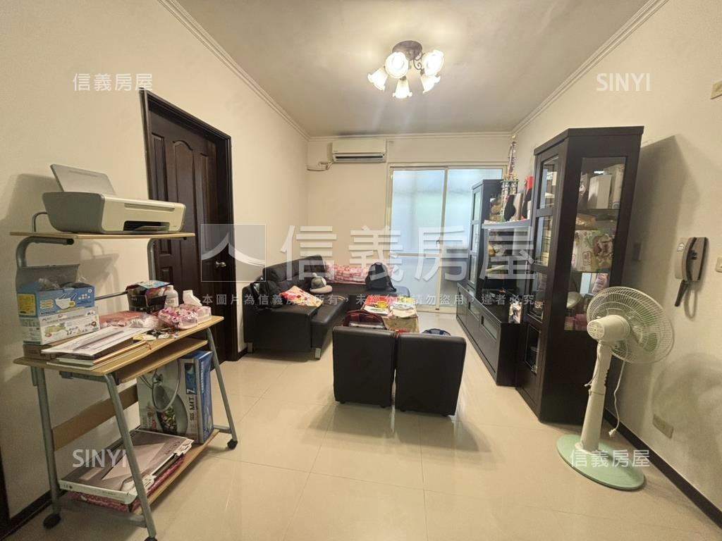 家樂福旁３樓美寓房屋室內格局與周邊環境