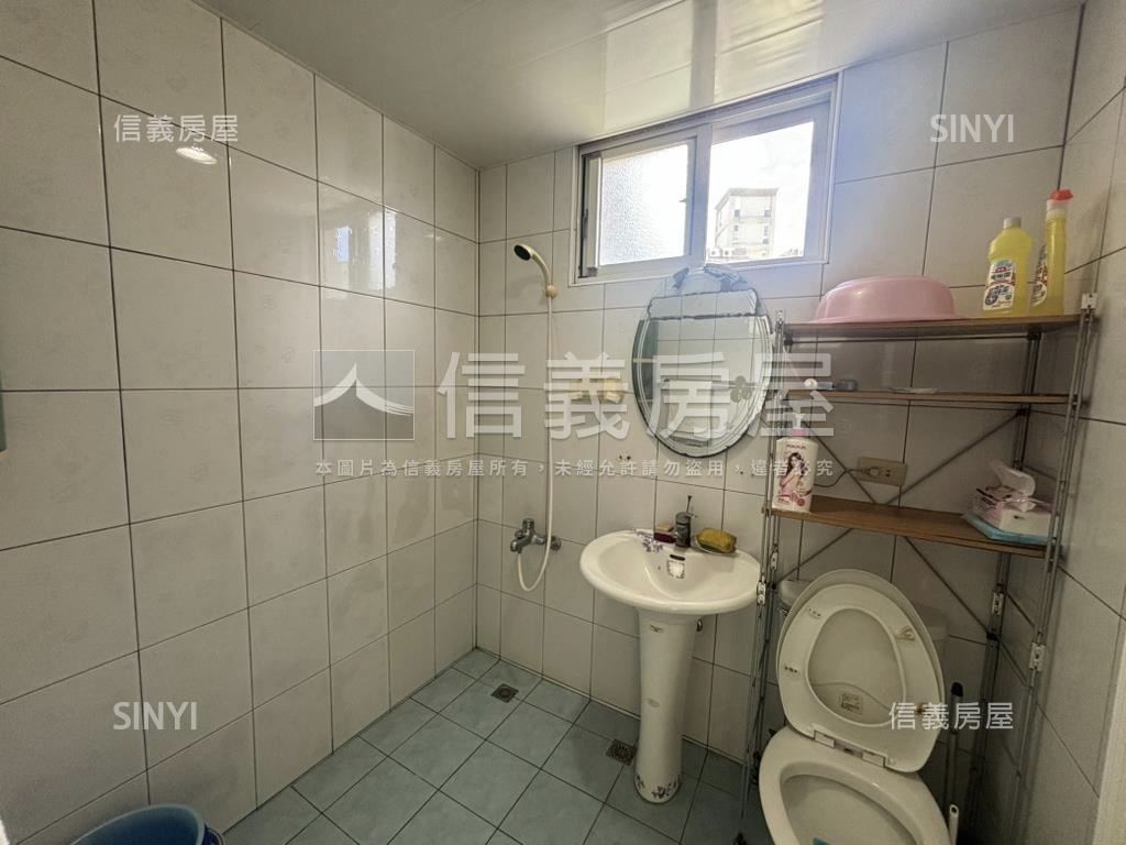 家樂福旁３樓美寓房屋室內格局與周邊環境