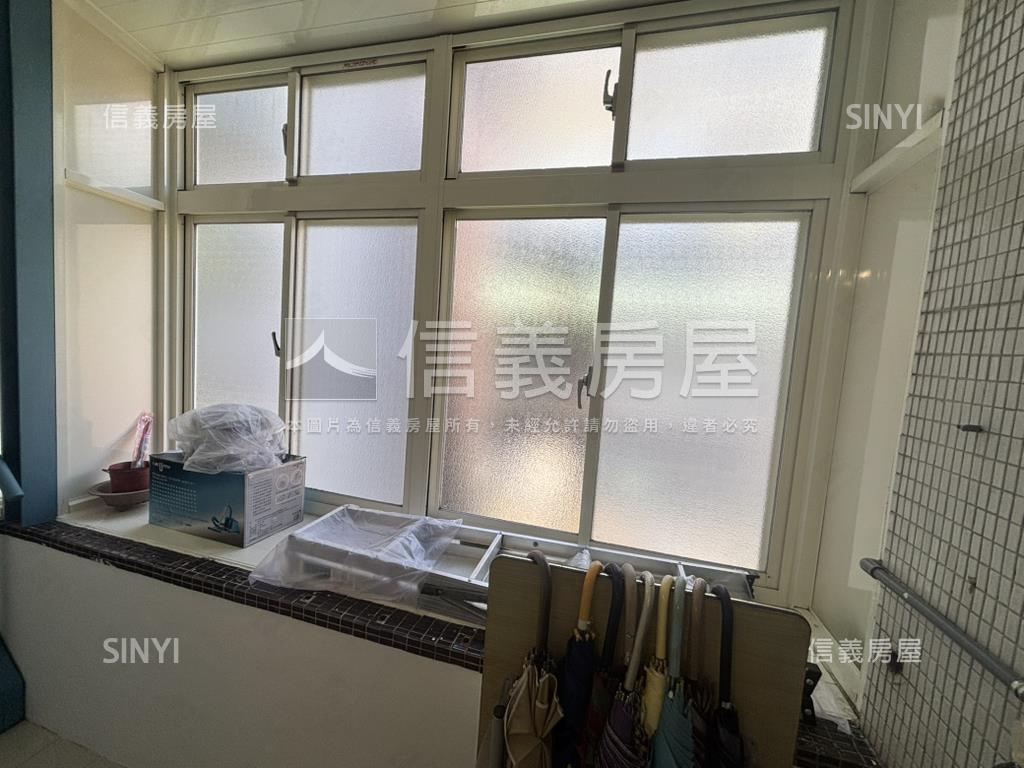 家樂福旁３樓美寓房屋室內格局與周邊環境