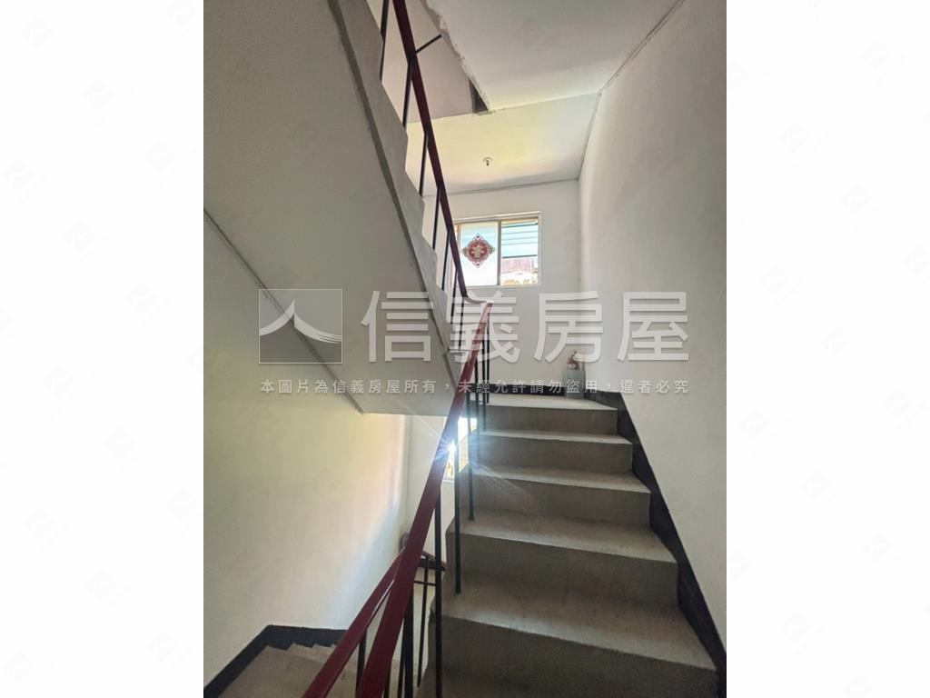 家樂福旁３樓美寓房屋室內格局與周邊環境
