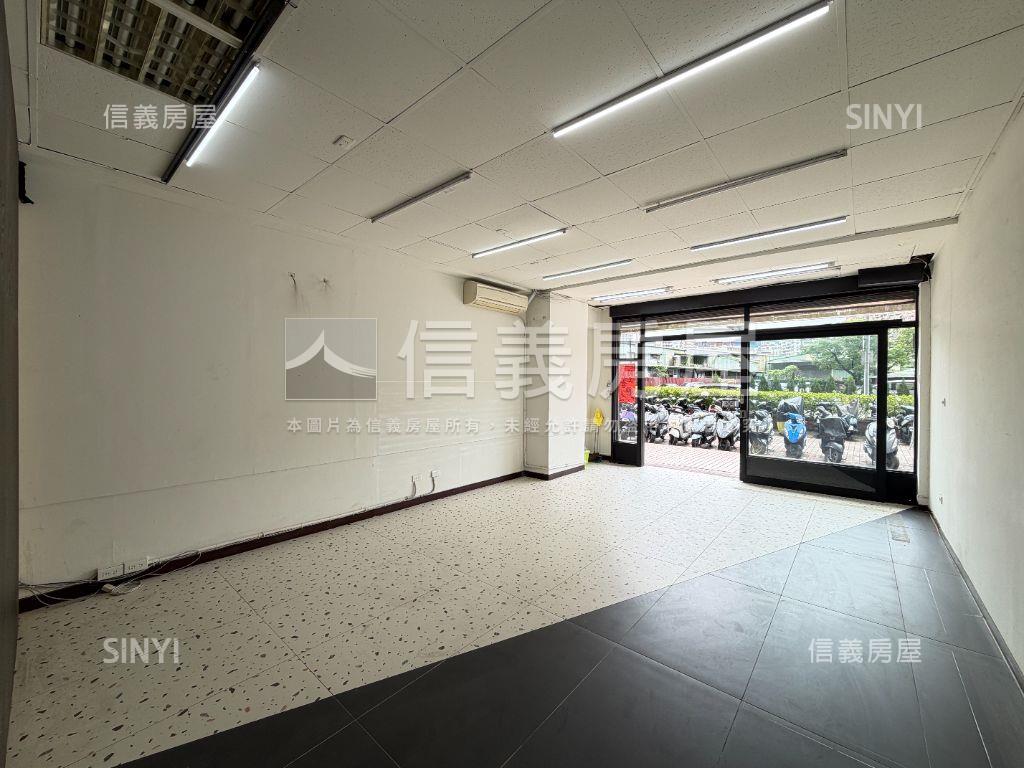 ㊣康寧街雙層精裝店面房屋室內格局與周邊環境