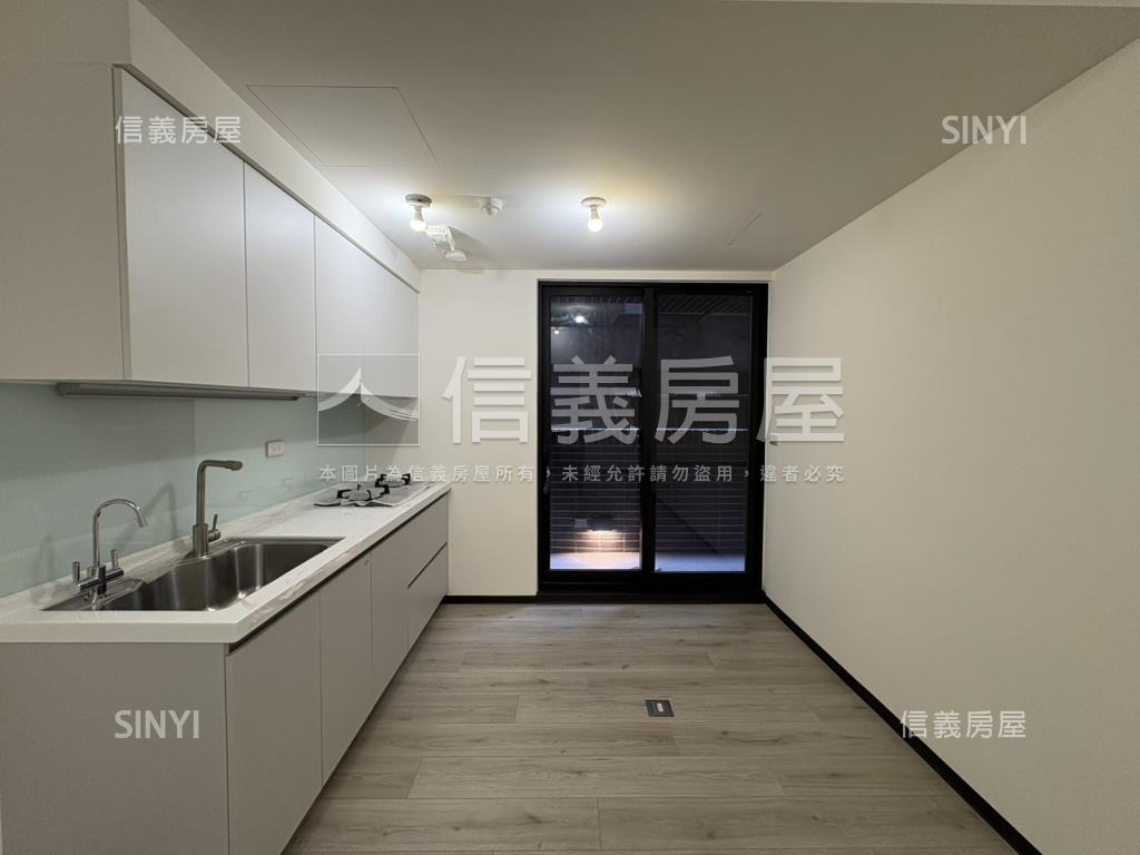 全新桃園站前兩房車位房屋室內格局與周邊環境