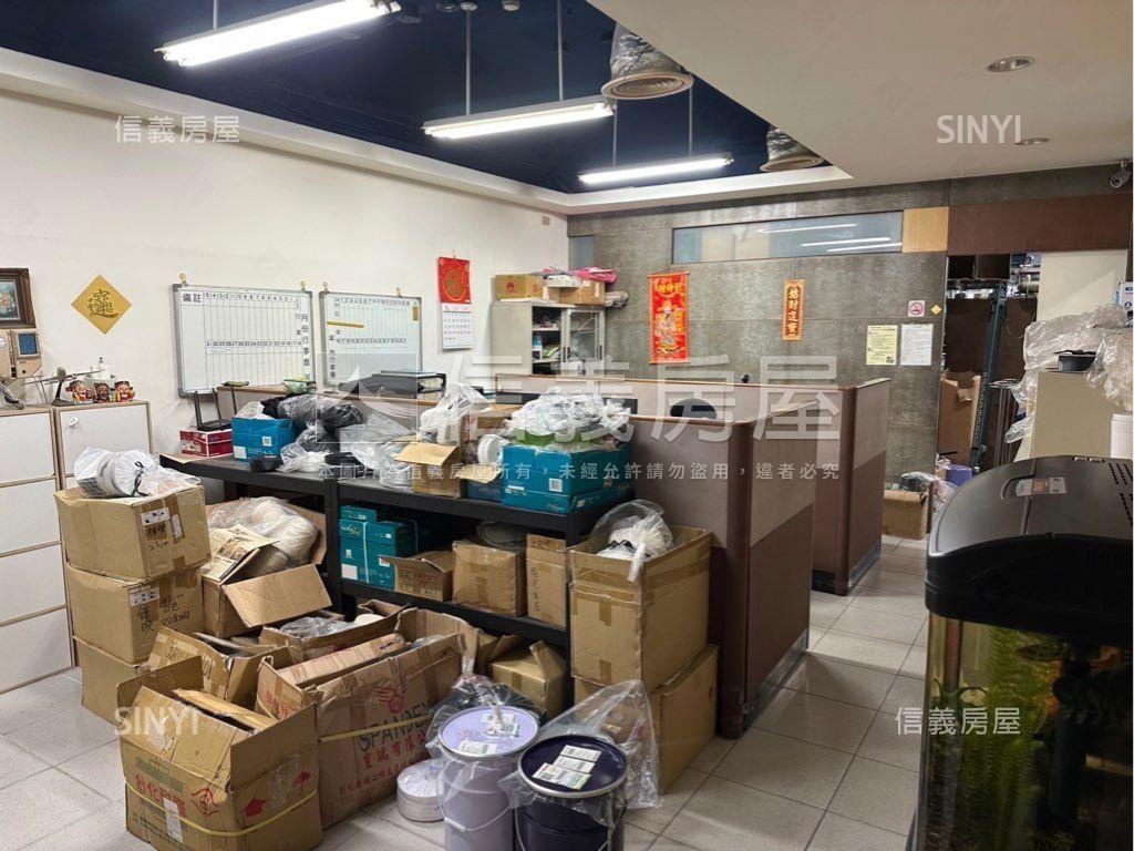 萬國財星廠辦Ⅲ房屋室內格局與周邊環境