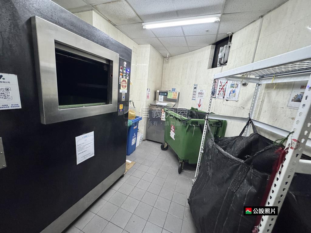 捷運香榭．兩房車位房屋室內格局與周邊環境