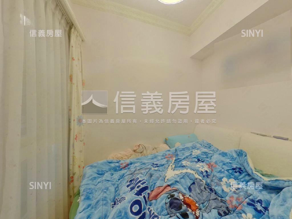 經貿水岸三房車位房屋室內格局與周邊環境