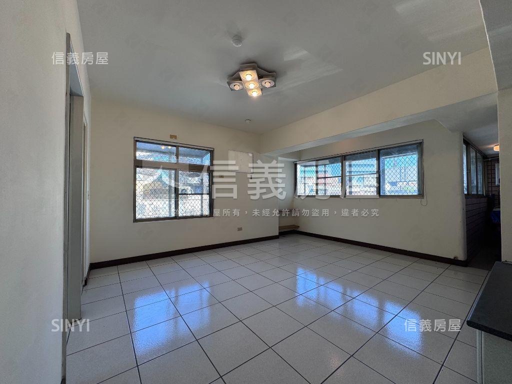 教育大學旁２房平車房屋室內格局與周邊環境