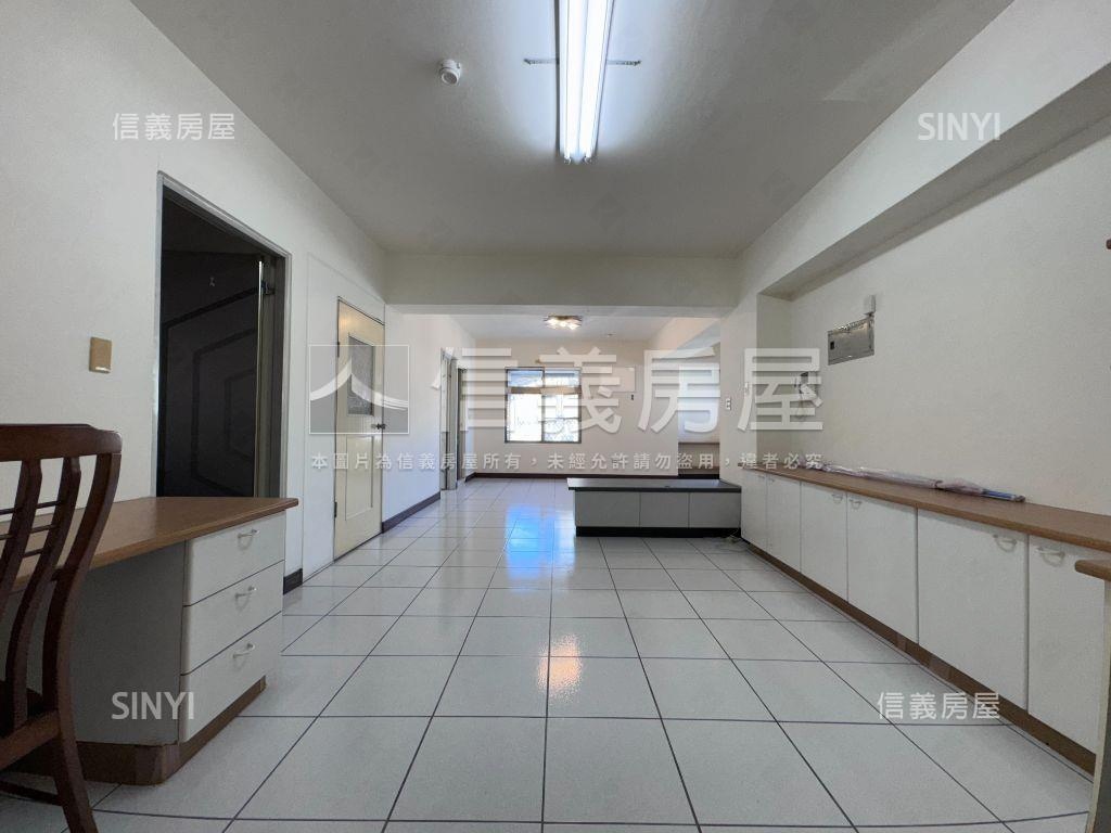 教育大學旁２房平車房屋室內格局與周邊環境