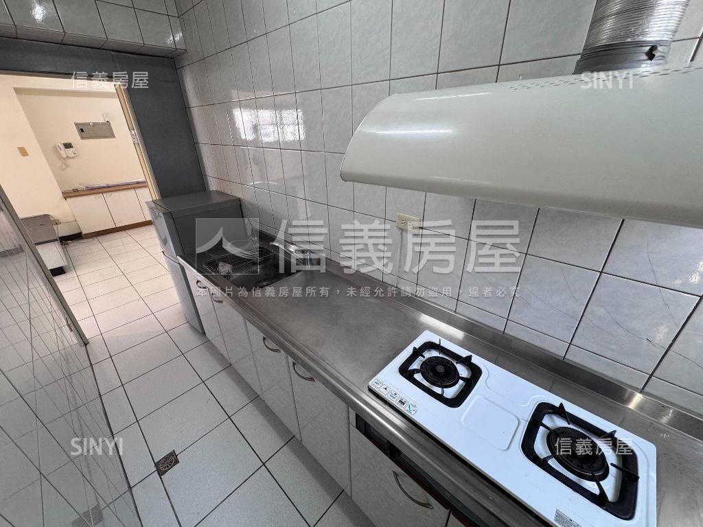 教育大學旁２房平車房屋室內格局與周邊環境