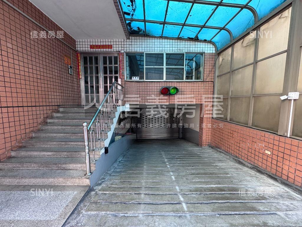 教育大學旁２房平車房屋室內格局與周邊環境