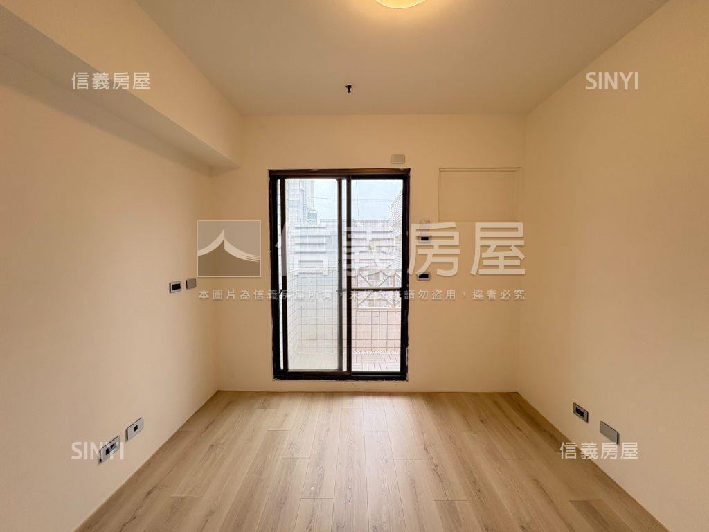 健康世界溫馨裝潢美三房房屋室內格局與周邊環境