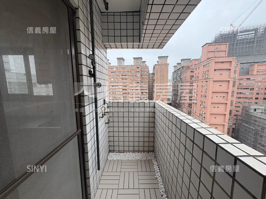 健康世界溫馨裝潢美三房房屋室內格局與周邊環境
