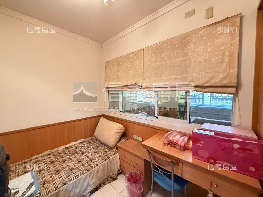 近中正路－錦興三房家庭宅房屋室內格局與周邊環境