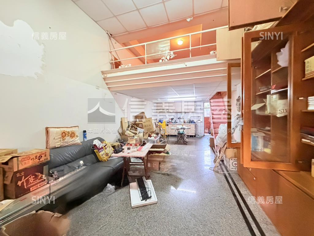 低總價小資工作室房屋室內格局與周邊環境