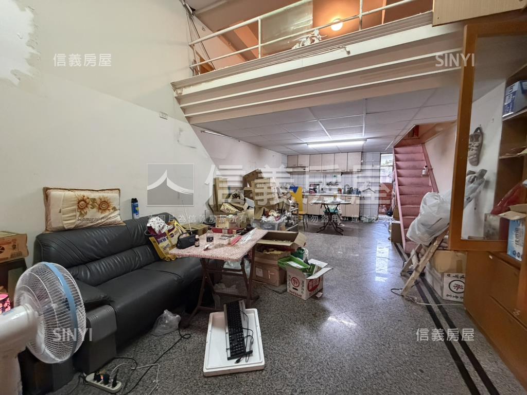 低總價小資工作室房屋室內格局與周邊環境