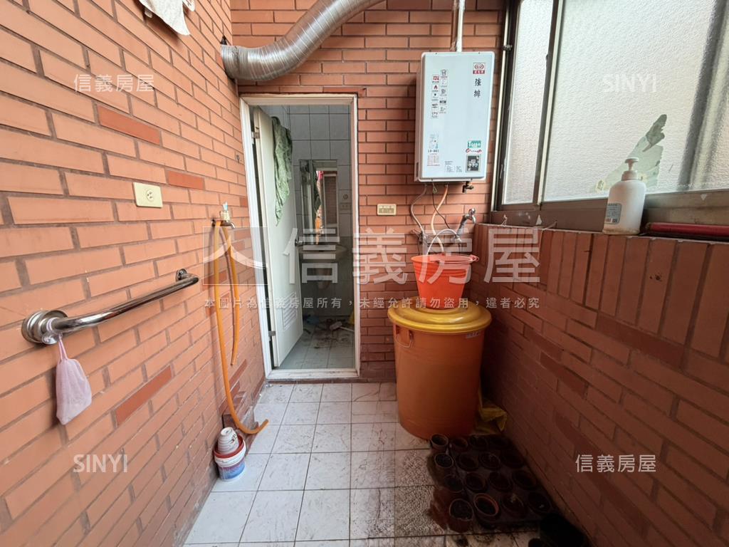 低總價小資工作室房屋室內格局與周邊環境