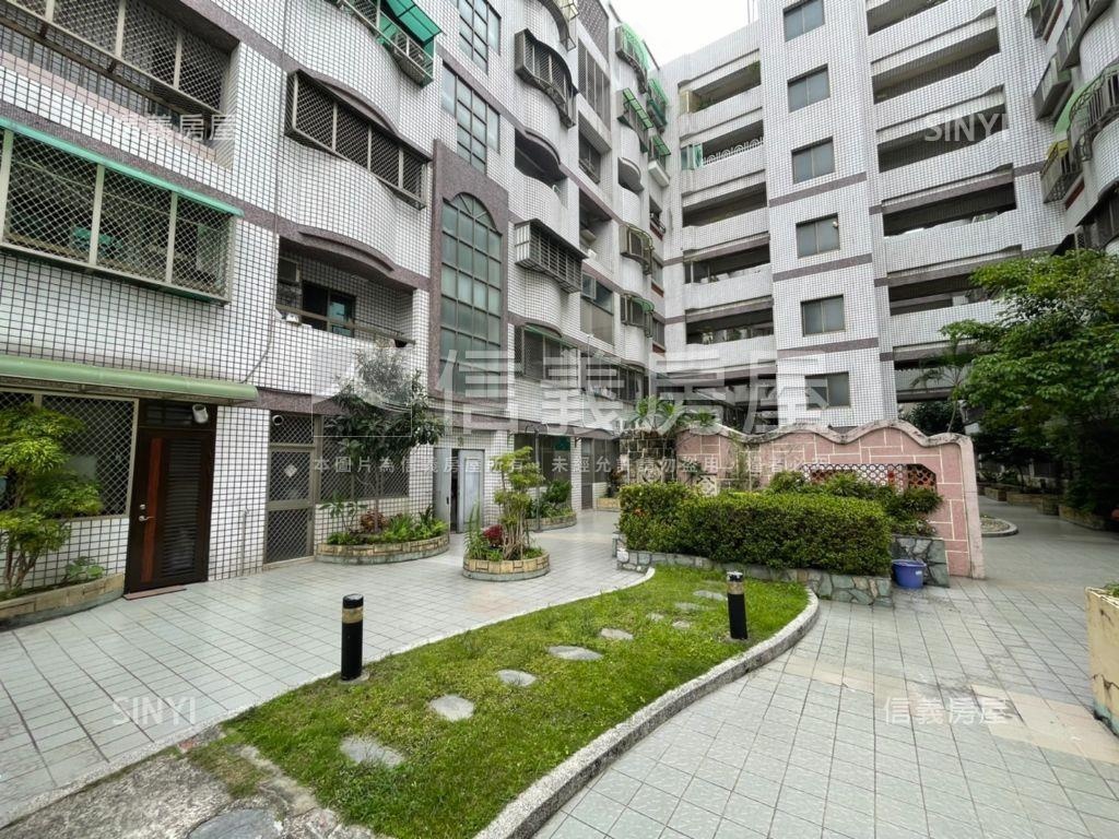 東區｜雙陽台三房平車房屋室內格局與周邊環境