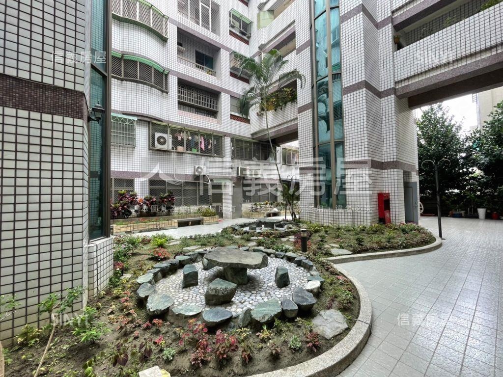 東區｜雙陽台三房平車房屋室內格局與周邊環境