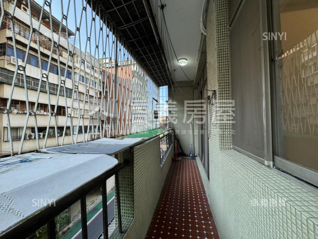 行天宮捷運公寓３房房屋室內格局與周邊環境