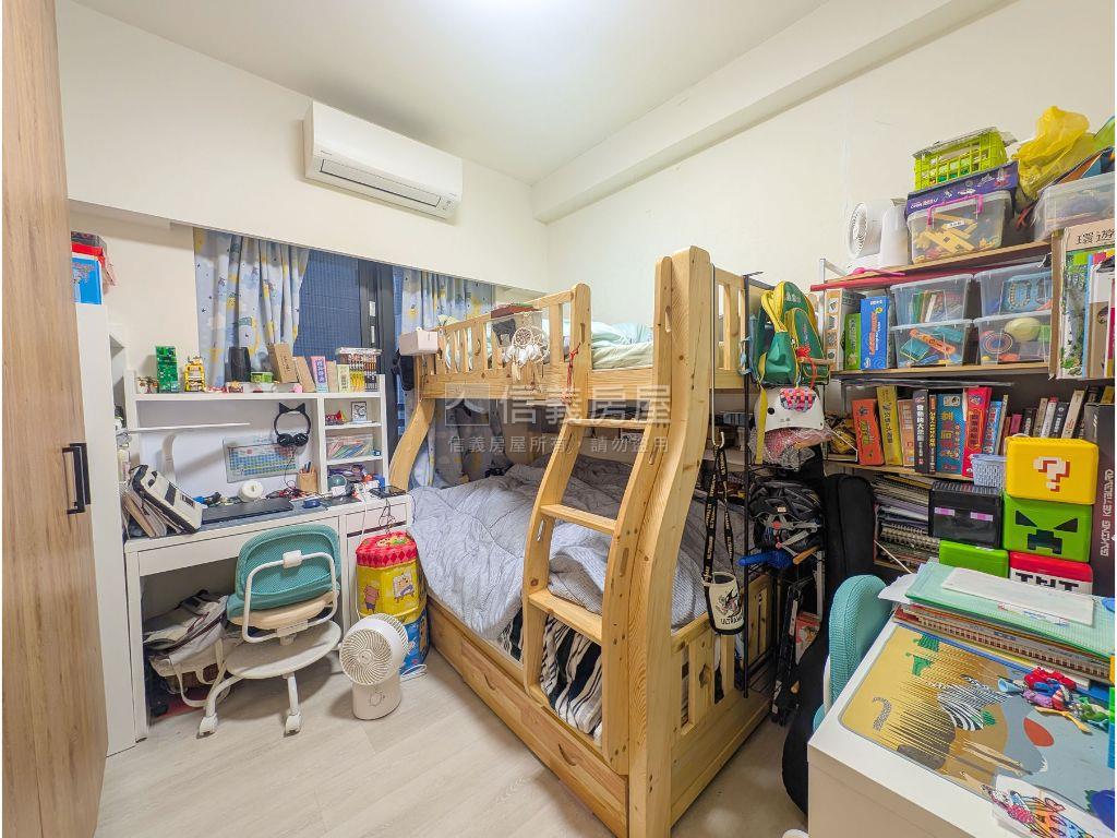 專˙翠峰稀有兩房車位房屋室內格局與周邊環境