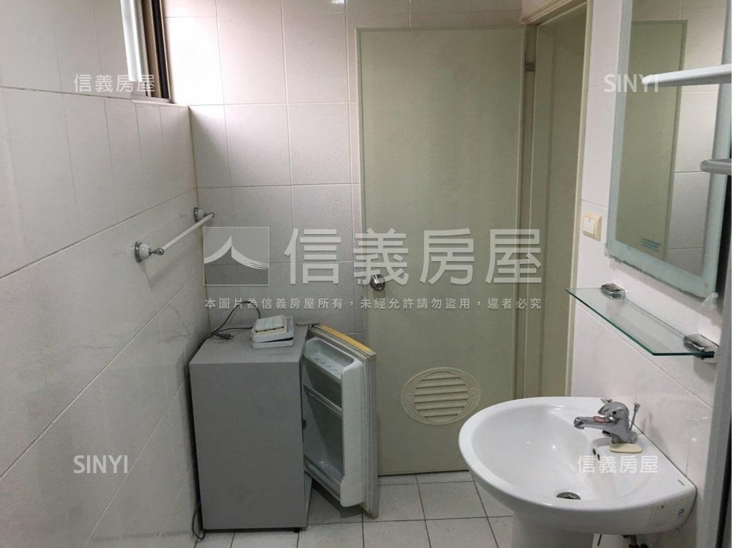 捷運總站置產金透天房屋室內格局與周邊環境