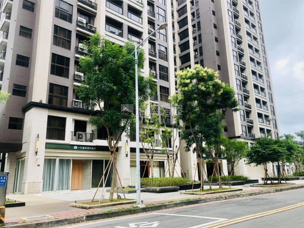 縣三佳泰一景大面寬店面房屋室內格局與周邊環境