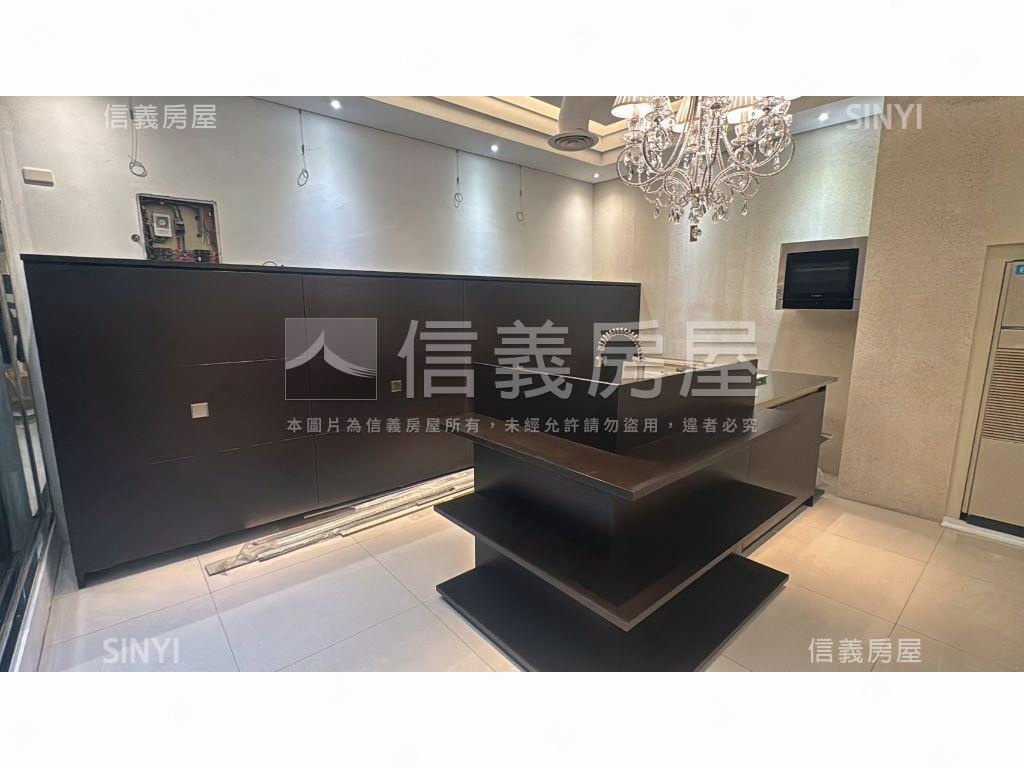 大德街大面寬角店房屋室內格局與周邊環境