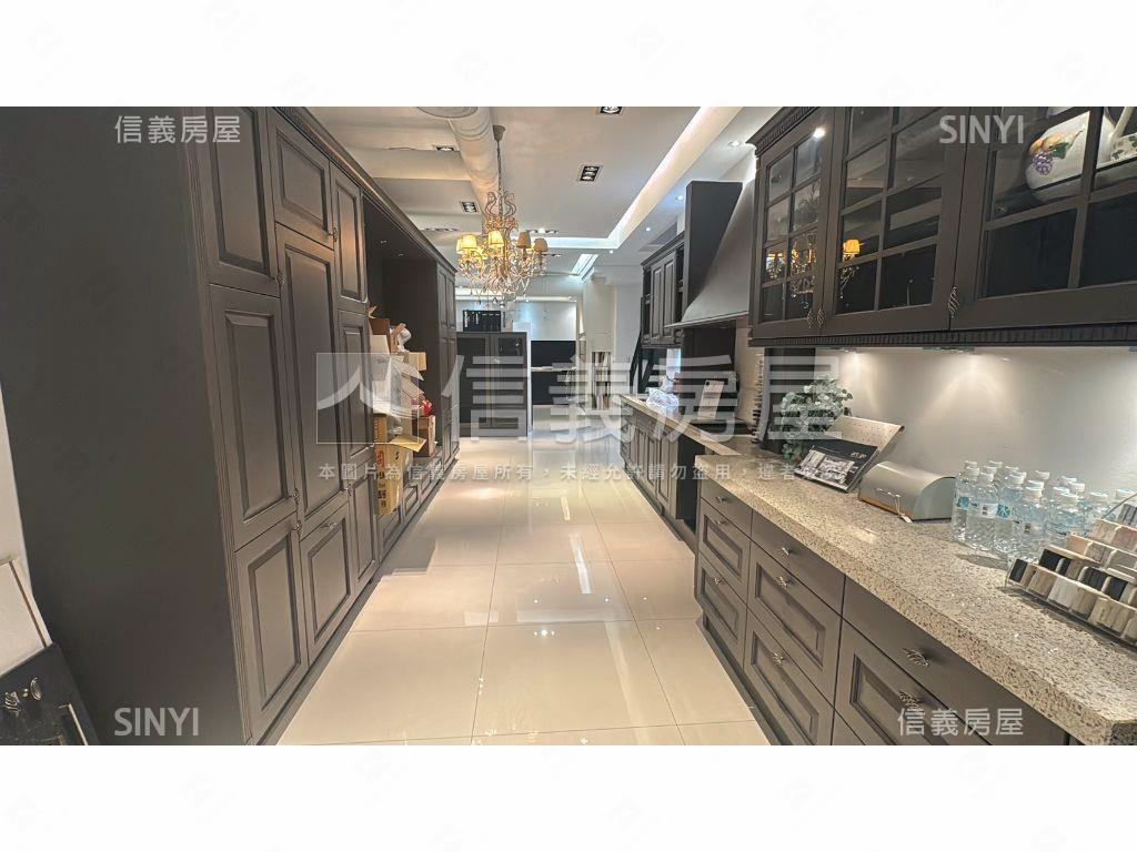 大德街大面寬角店房屋室內格局與周邊環境