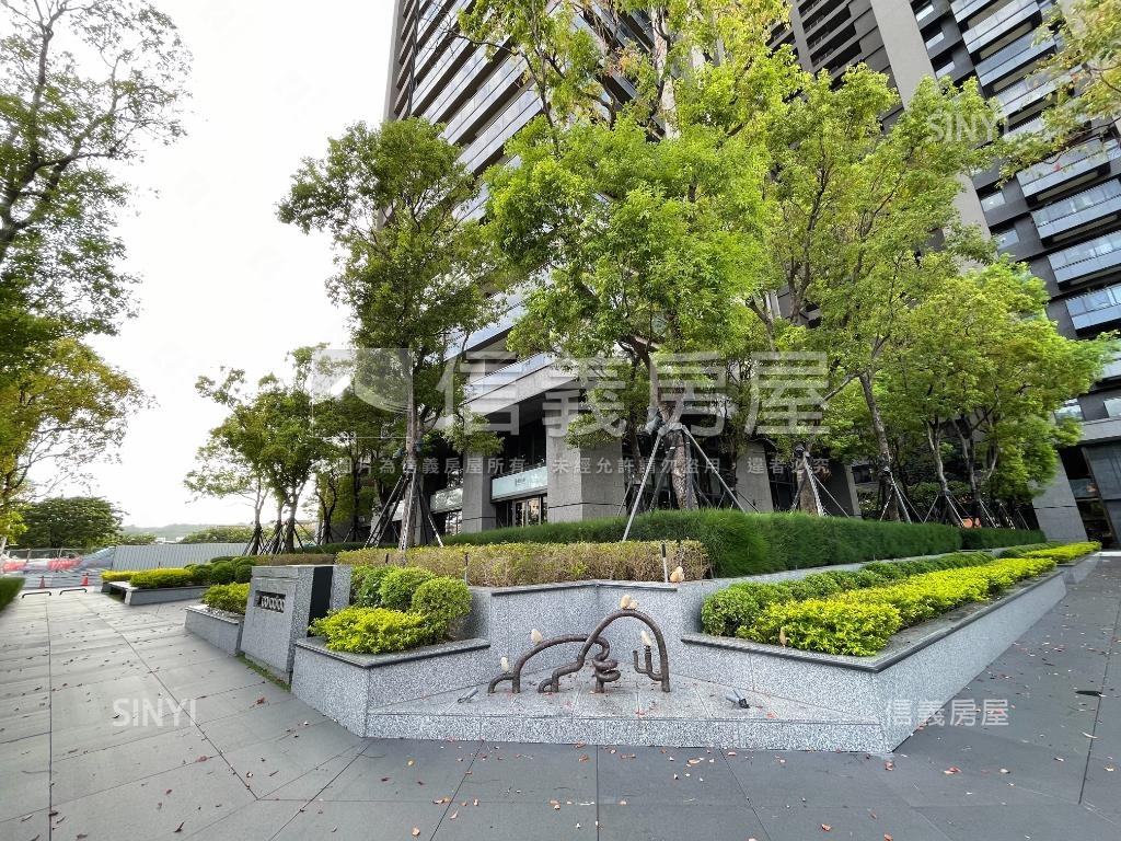 引頸期盼明日匯３房平車房屋室內格局與周邊環境