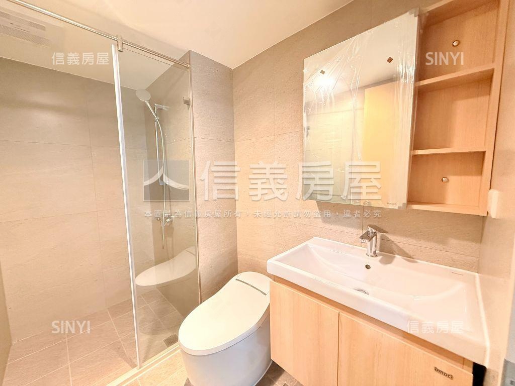 星野之森Ｇ區四房平面車位房屋室內格局與周邊環境