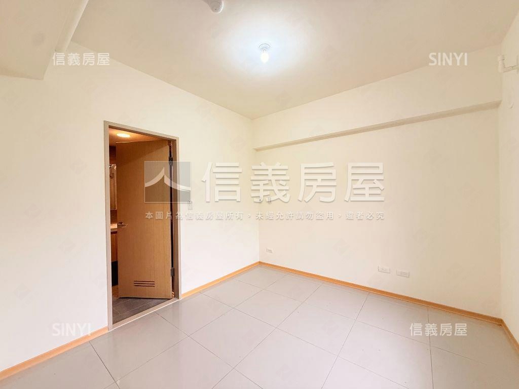 星野之森Ｇ區四房平面車位房屋室內格局與周邊環境